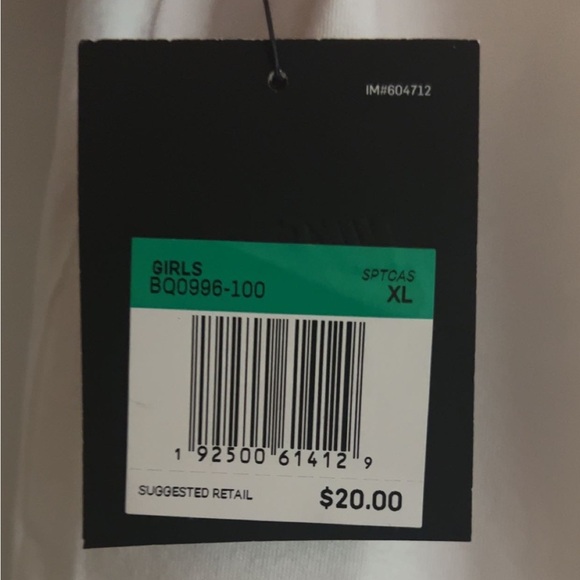 Nike XL Girl tee - Picture 5 of 5